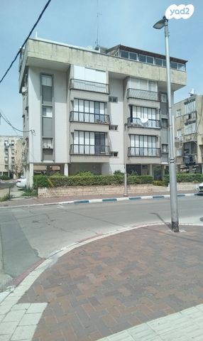 רחבעם זאבי 29