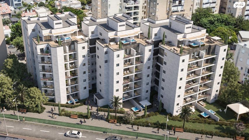 מרבד הקסמים 4