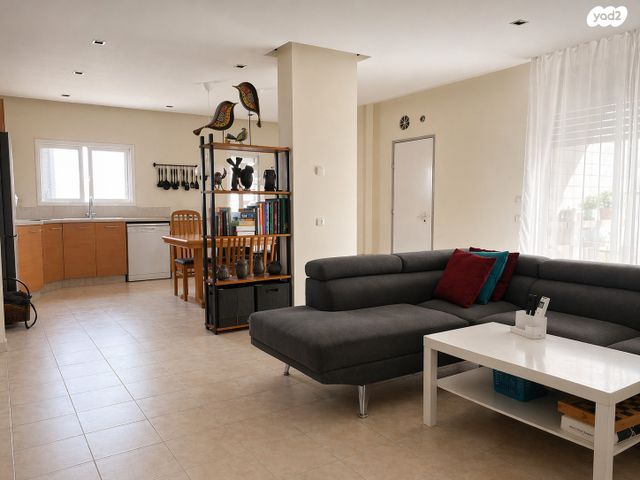 האלוף נחמיה תמרי 