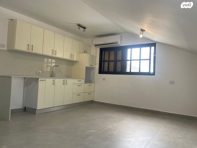 עובד בן ציון