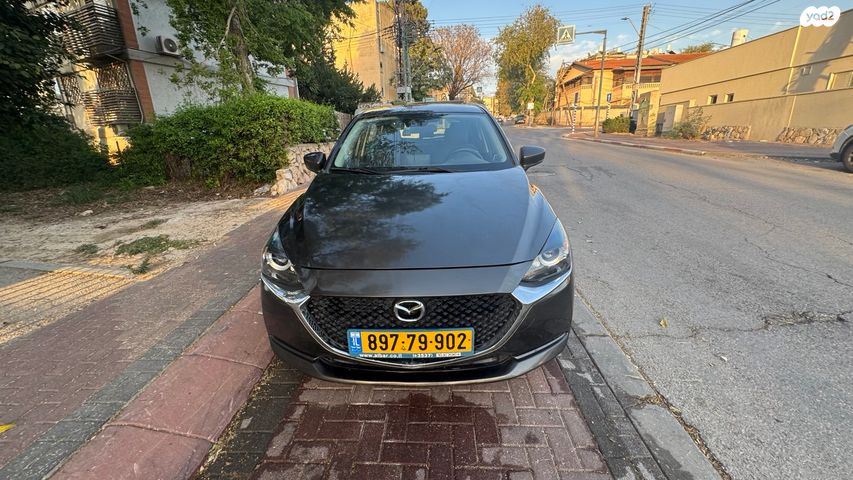 מודעת רכב מאזדה 2