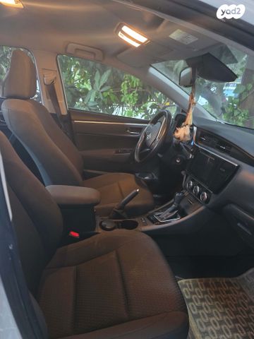 מודעת רכב טויוטה קורולה