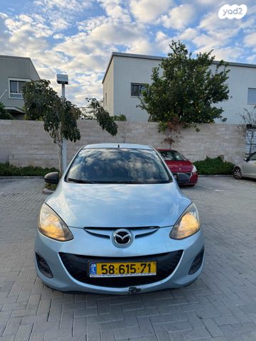 מודעת רכב מאזדה 2