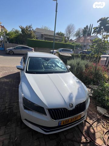 מודעת רכב סקודה סופרב