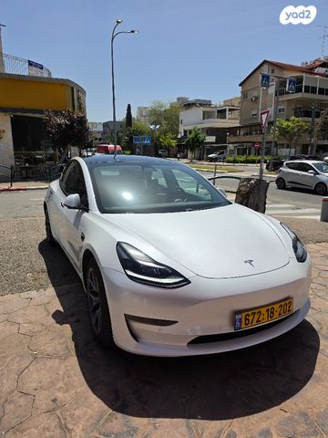 מודעת רכב טסלה מודל 3