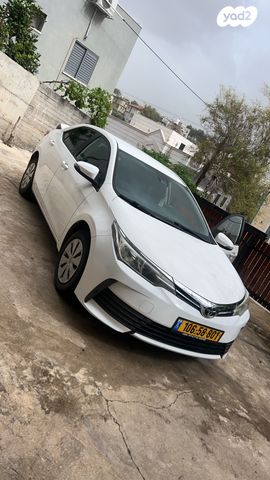 מודעת רכב טויוטה קורולה