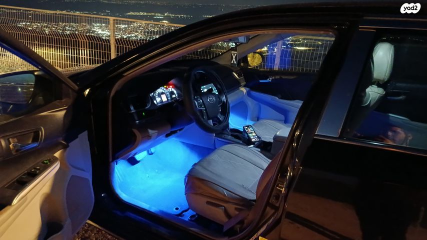 מודעת רכב טויוטה קאמרי