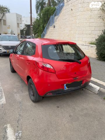 מודעת רכב מאזדה 2