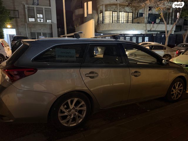 מודעת רכב טויוטה אוריס