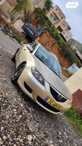 מודעת רכב מאזדה 3