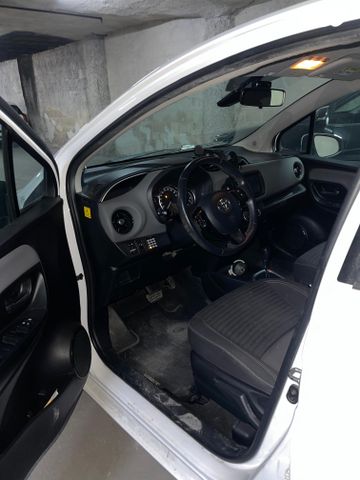 מודעת רכב טויוטה יאריס