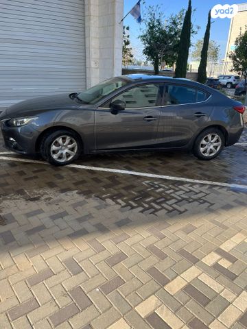 מודעת רכב מאזדה 3