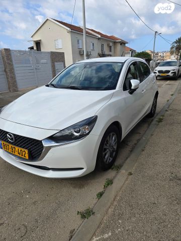 מודעת רכב מאזדה 2