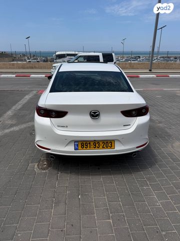 מודעת רכב מאזדה 3