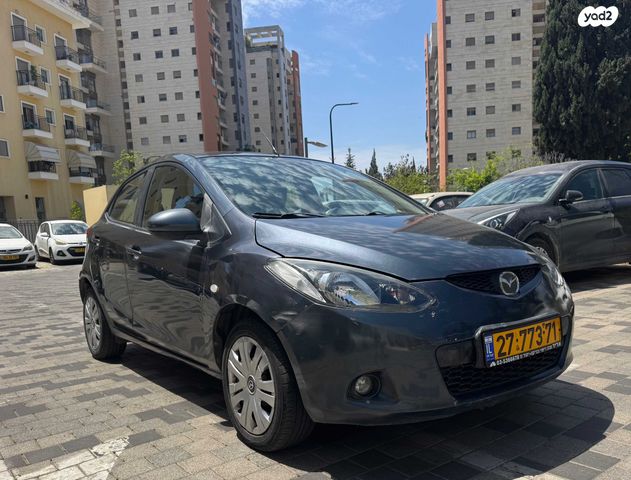 מודעת רכב מאזדה 2