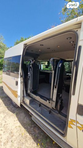 מודעת רכב פורד טרנזיט