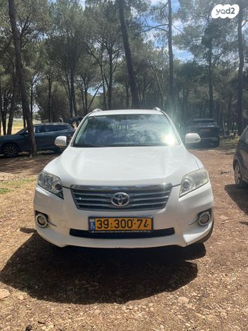 מודעת רכב טויוטה RAV4