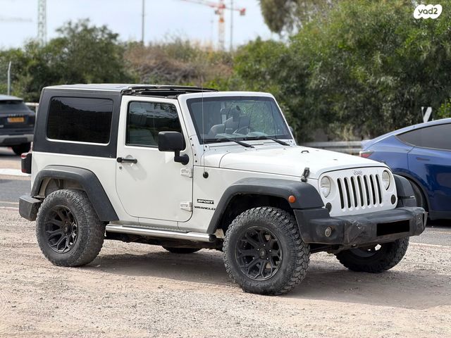 מודעת רכב ג'יפ רנגלר