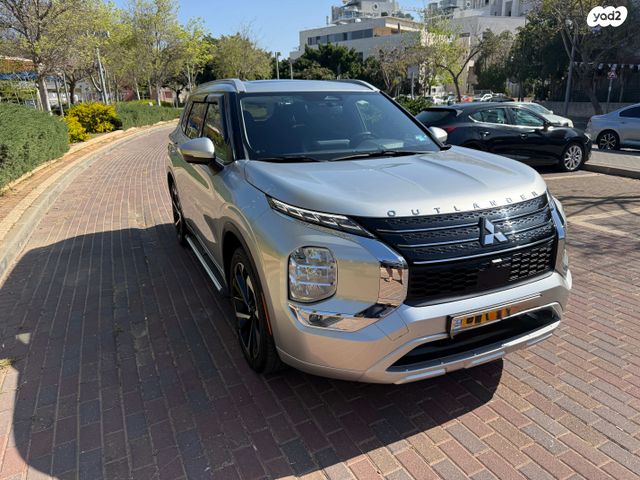 מודעת רכב מיצובישי אאוטלנדר