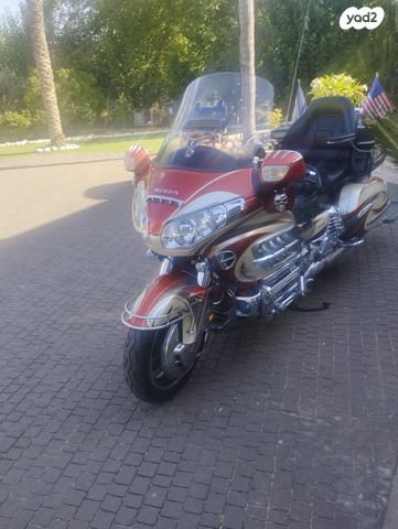מודעת רכב הונדה GL1800 גולד-ווינג