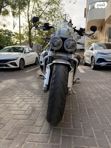 מודעת רכב טריומף Rocket III GT