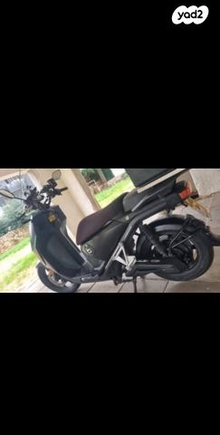 מודעת רכב אי-מקס - קטנועים חשמליים אחר