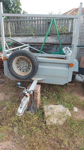 מודעת רכב נגרר (קראוון נגרר)