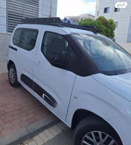 feedItemObj.data.row_1