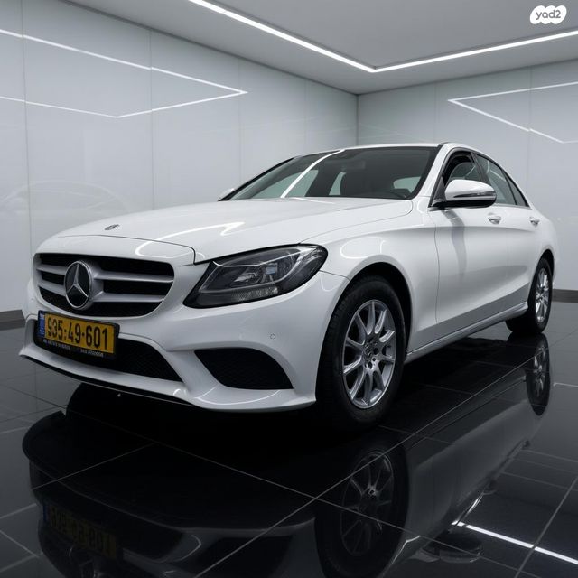 מודעת רכב מרצדס-בנץ C-class