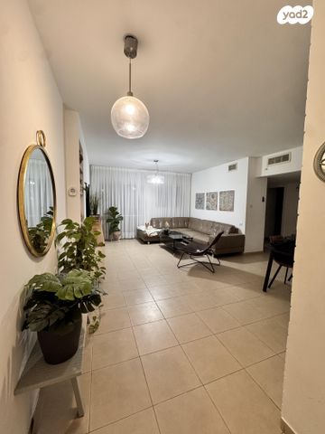 הר הצופים 27