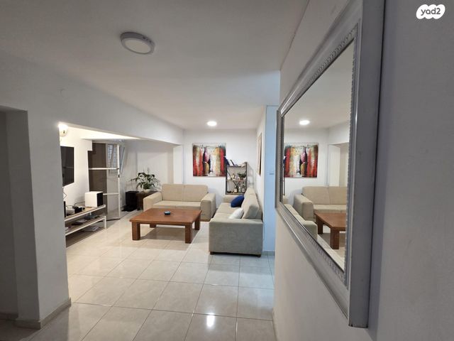 שמעון בר גיורא 12