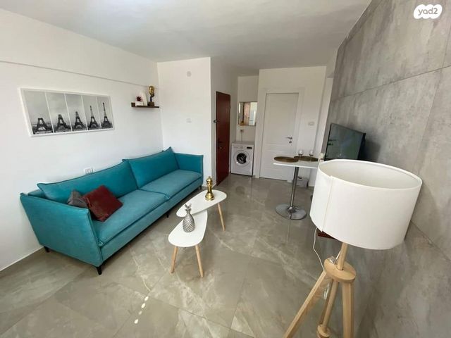 חביבה רייק 13