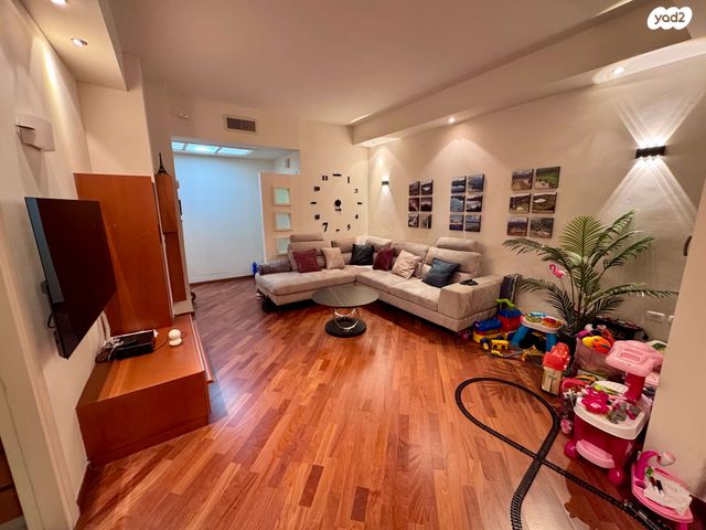 סמולנסקין 10