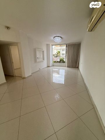 אליעזר הופיין 56