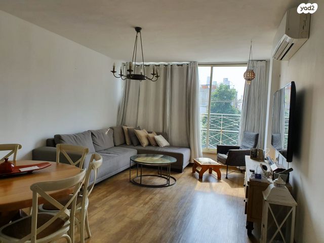 מונטיפיורי 35