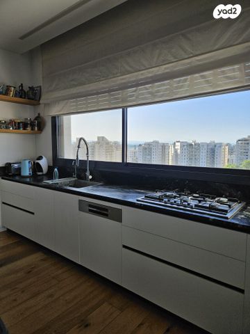 פרופ' אהרון צ'חנובר 1