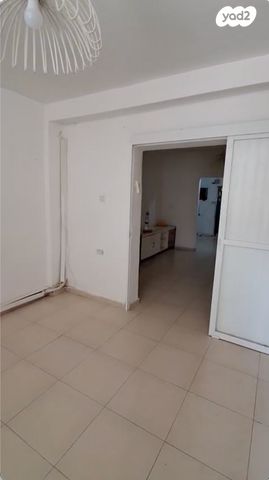 קיבוץ גלויות 21