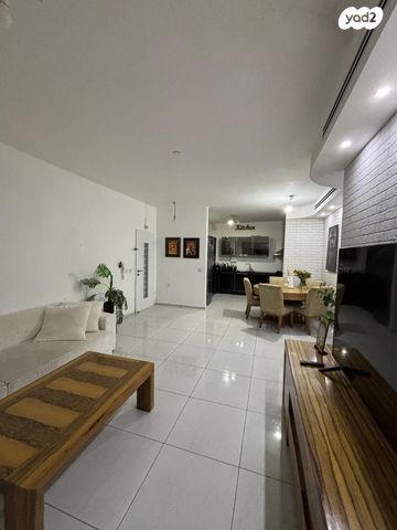 שדרות עמק האלה 35