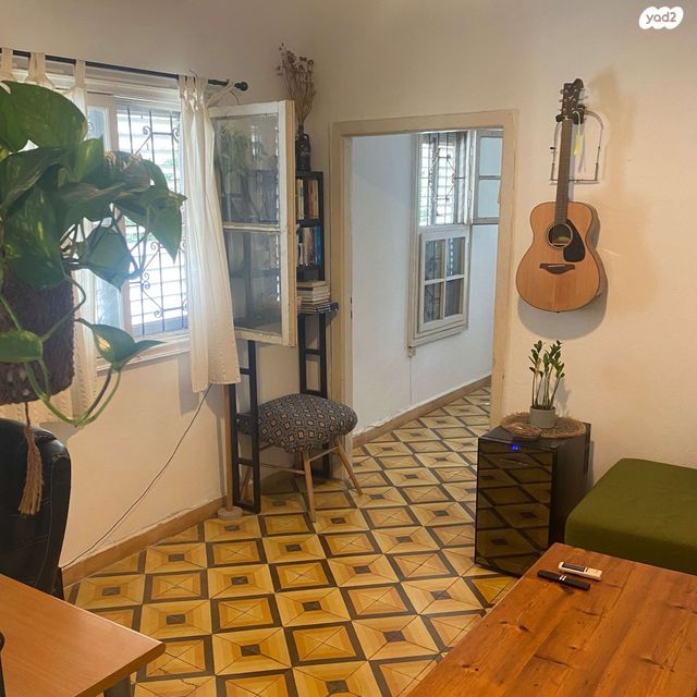 שדרות ירושלים 15