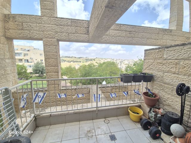 דירה למכירה בירושלים (תיווך) — 2