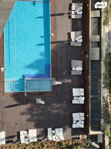 ניסים אלוני 4