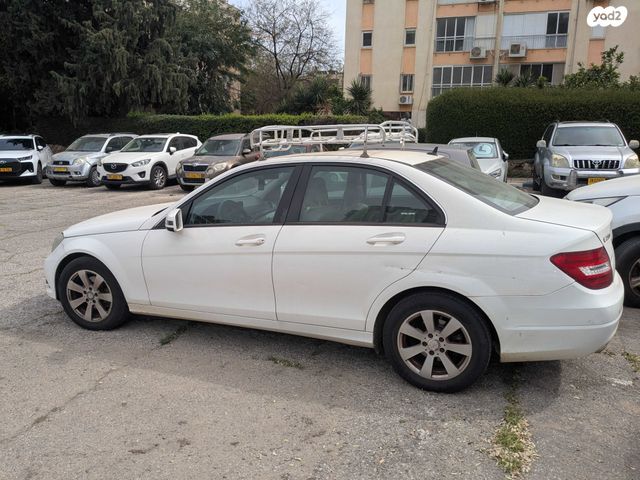 מודעת רכב מרצדס-בנץ C-class