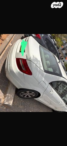 מודעת רכב מרצדס-בנץ C-class