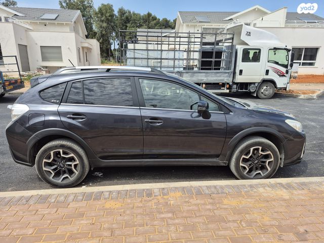 מודעת רכב סובארו XV