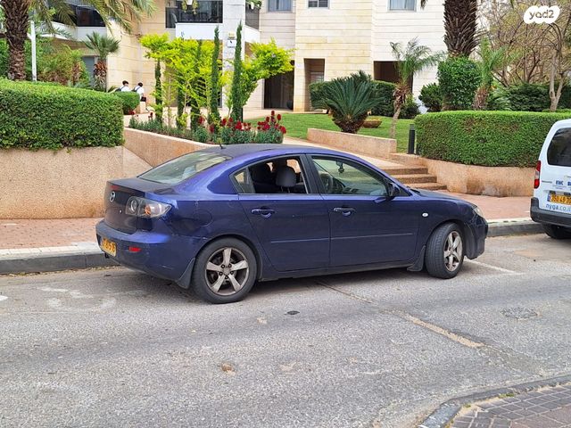 מודעת רכב מאזדה 3