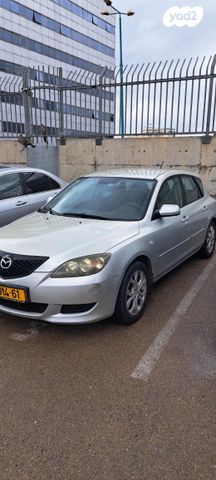 מודעת רכב מאזדה 3