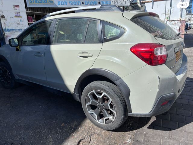 מודעת רכב סובארו XV