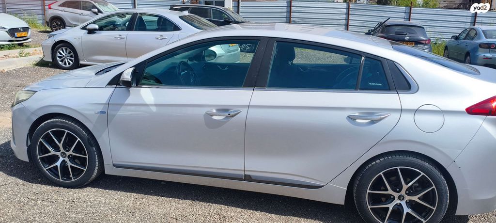 מודעת רכב יונדאי איוניק