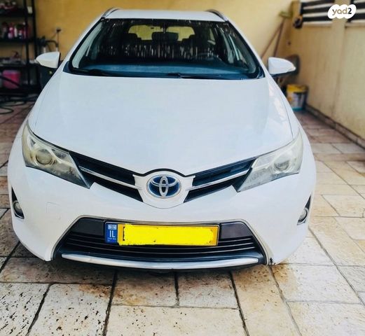 מודעת רכב טויוטה אוריס