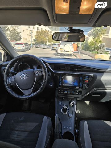 מודעת רכב טויוטה אוריס